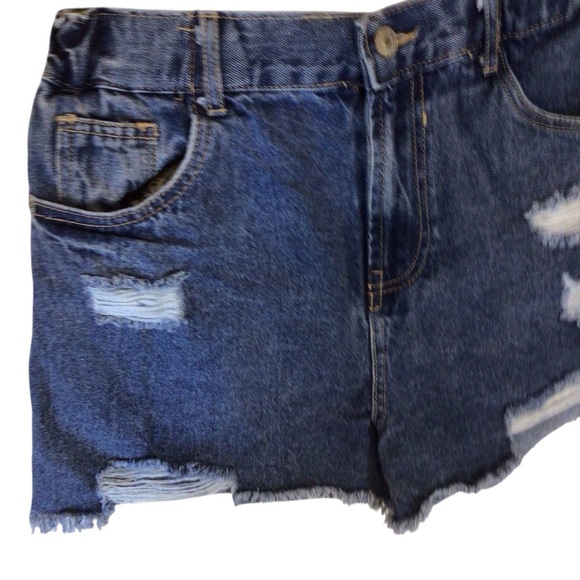 Love Tree Women’s Distressed Denim Shorts Size Large High Rise Frayed Hem - Picture 5 of 8